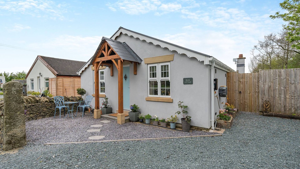 Knott End-on-Sea Cottage | 2 bedroom accommodation in Pilling, near Preston