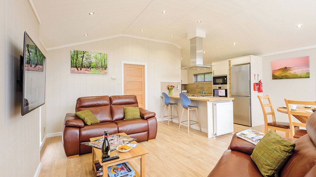 Holton Heath Ski Chalet | 2 bedroom accommodation in Holton Heath