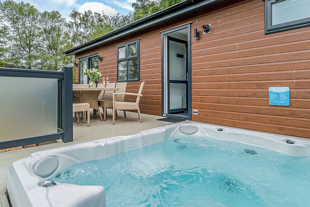 Pentney Ski Chalet | 2 bedroom accommodation in Pentney, King&rsquo;s Lynn