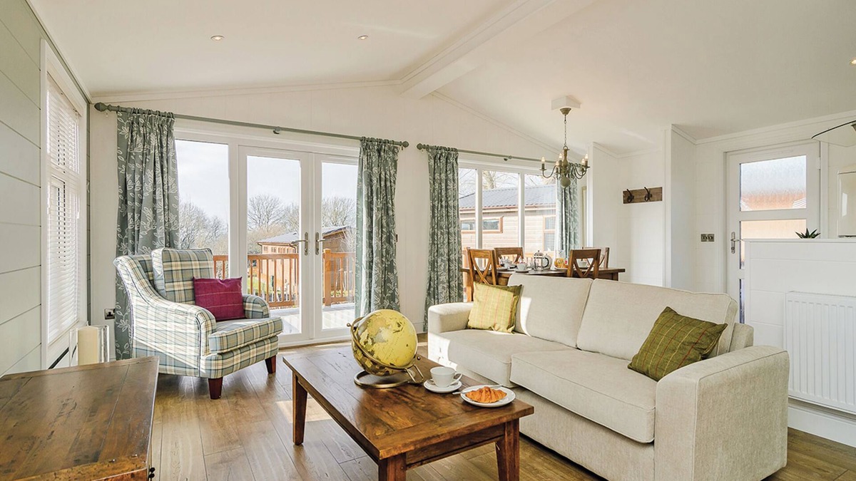 Stuppington Ski Chalet | 2 bedroom accommodation in Canterbury