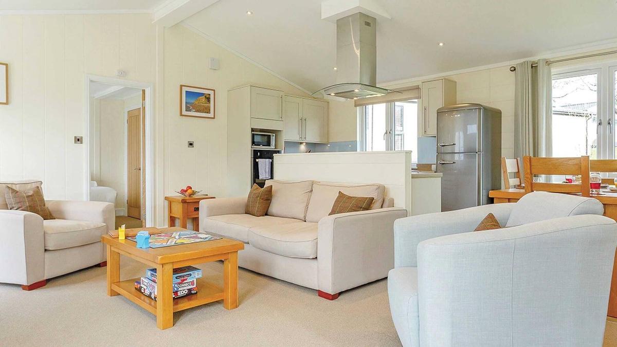 Axminster Ski Chalet | 2 bedroom accommodation in Axminster