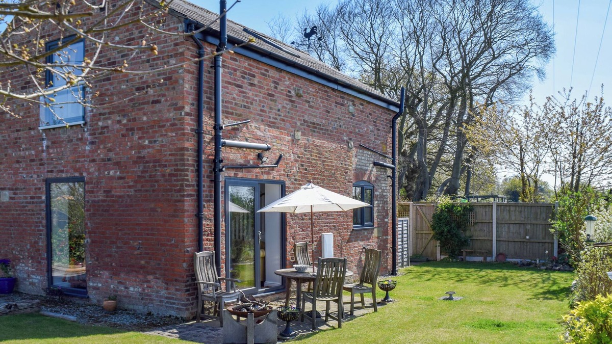 Knutsford Cottage | 2 bedroom accommodation in Knutsford