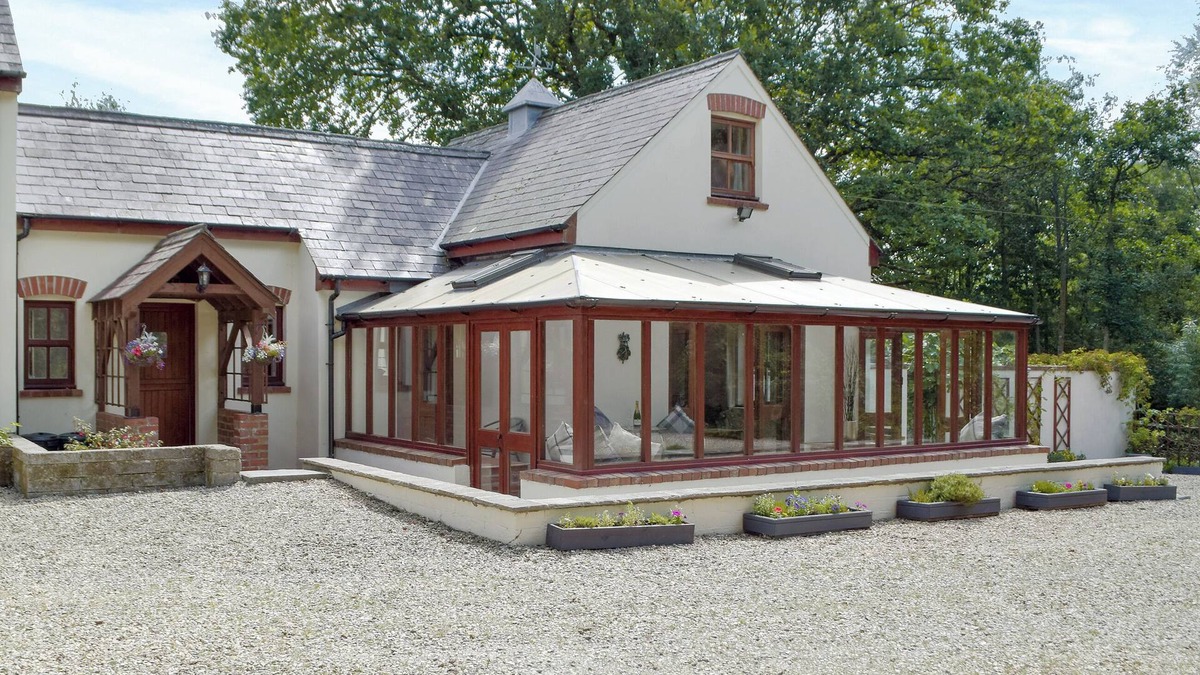 Cardigan Cottage | 2 bedroom accommodation in Llechryd, near Cardigan