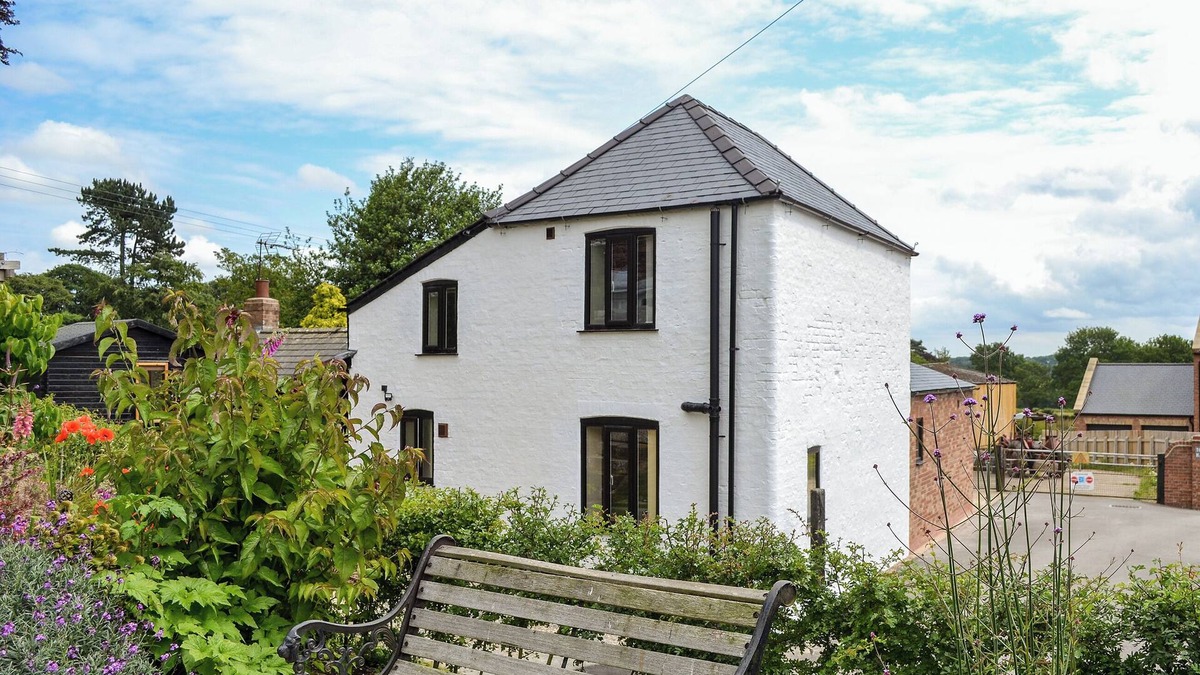 Kilnwick Cottage | 2 bedroom accommodation in Tibthorpe, near Driffield