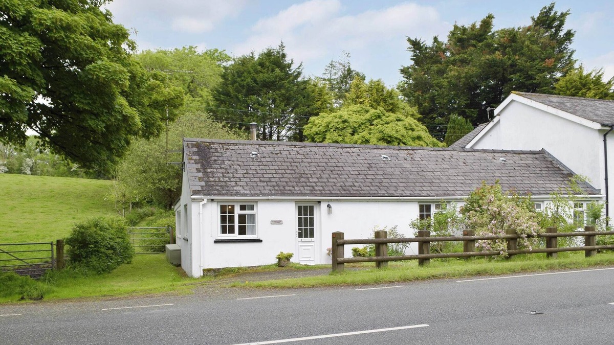 Narberth Cottage | 2 bedroom accommodation in Narberth