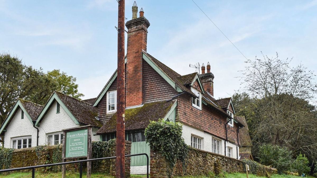 Peaslake Cottage | 2 bedroom accommodation in Peaslake