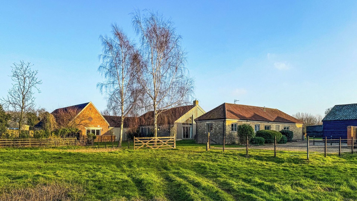 Thurlton Cottage | 2 bedroom accommodation in Thurlton