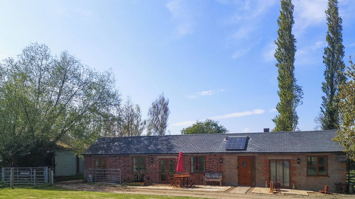 Woodchurch Cottage | 2 bedroom accommodation in Ashford