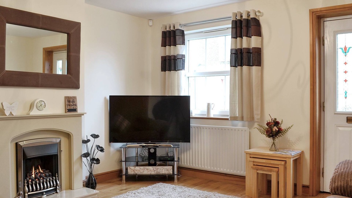 Allonby Cottage | 2 bedroom accommodation in Allonby, near Maryport