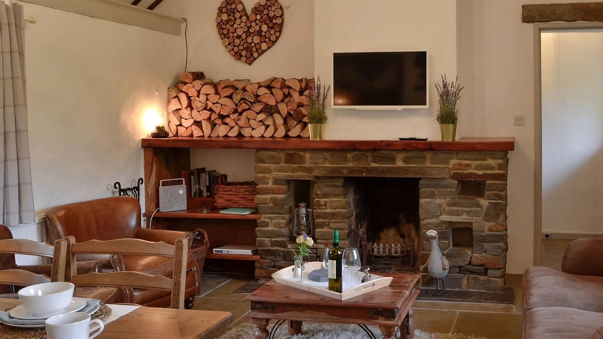 Llangennith Cottage | 2 bedroom accommodation in Llangennith, near Swansea