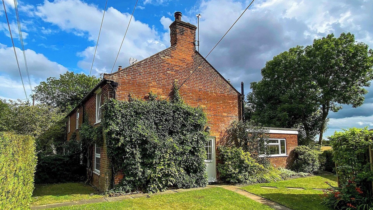 Beccles Cottage | 2 bedroom accommodation in Clay Common, near Southwold