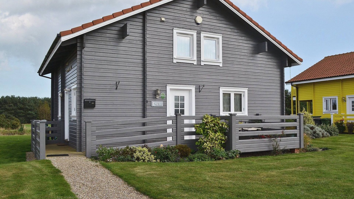Hopton Cottage | 2 bedroom accommodation in Fritton, near Great Yarmouth
