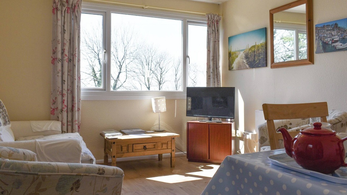 Kilkhampton Cottage | 2 bedroom accommodation in Penstowe Park, near Bude