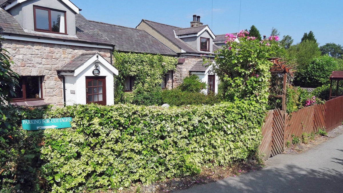 Conwy Cottage | 2 bedroom accommodation in Rowen, near Conwy