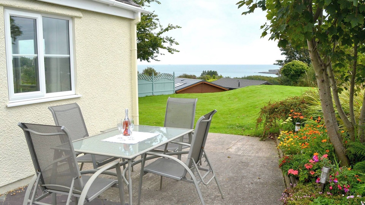 Dulas Cottage | 2 bedroom accommodation in Dulas, Anglesey