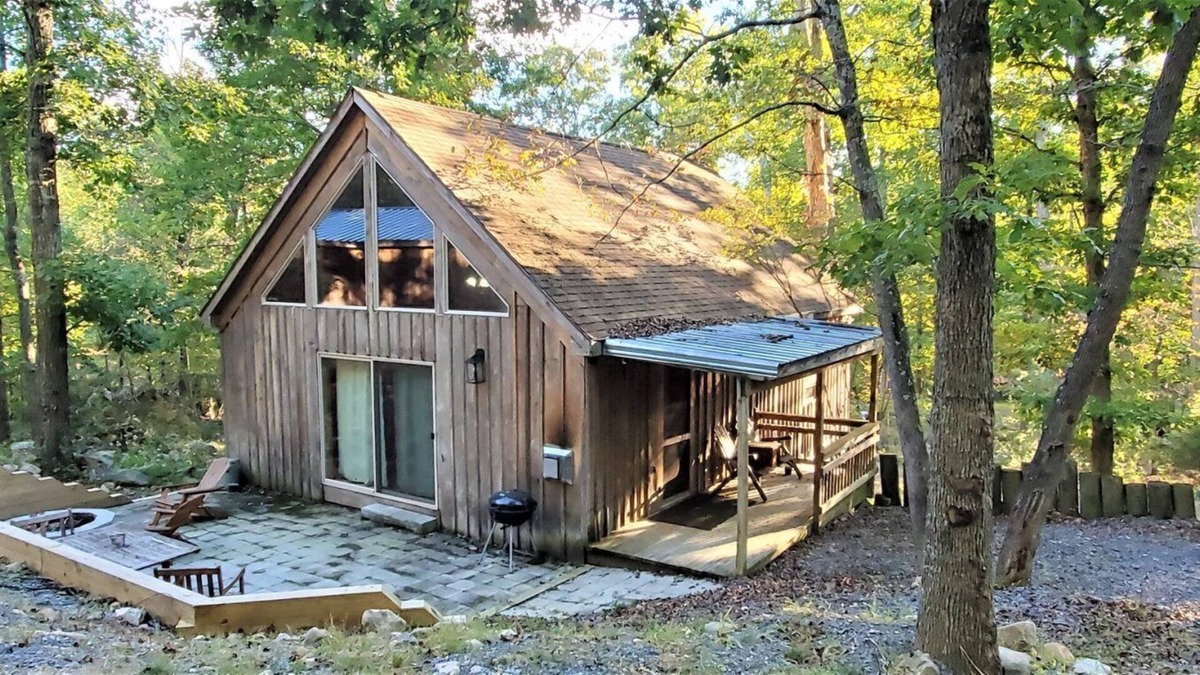 Luray Cabin | 2 bedroom accommodation in Luray