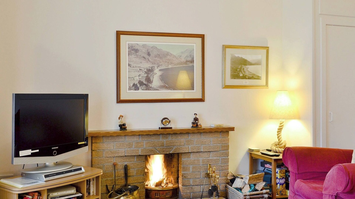Arnisdale Cottage | 2 bedroom accommodation in Arnisdale, near Glenelg