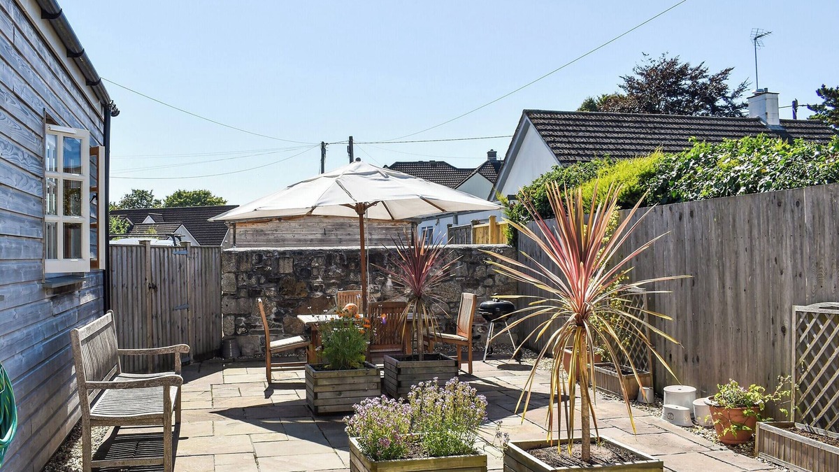 Par Cottage | 2 bedroom accommodation in Par, near Fowey