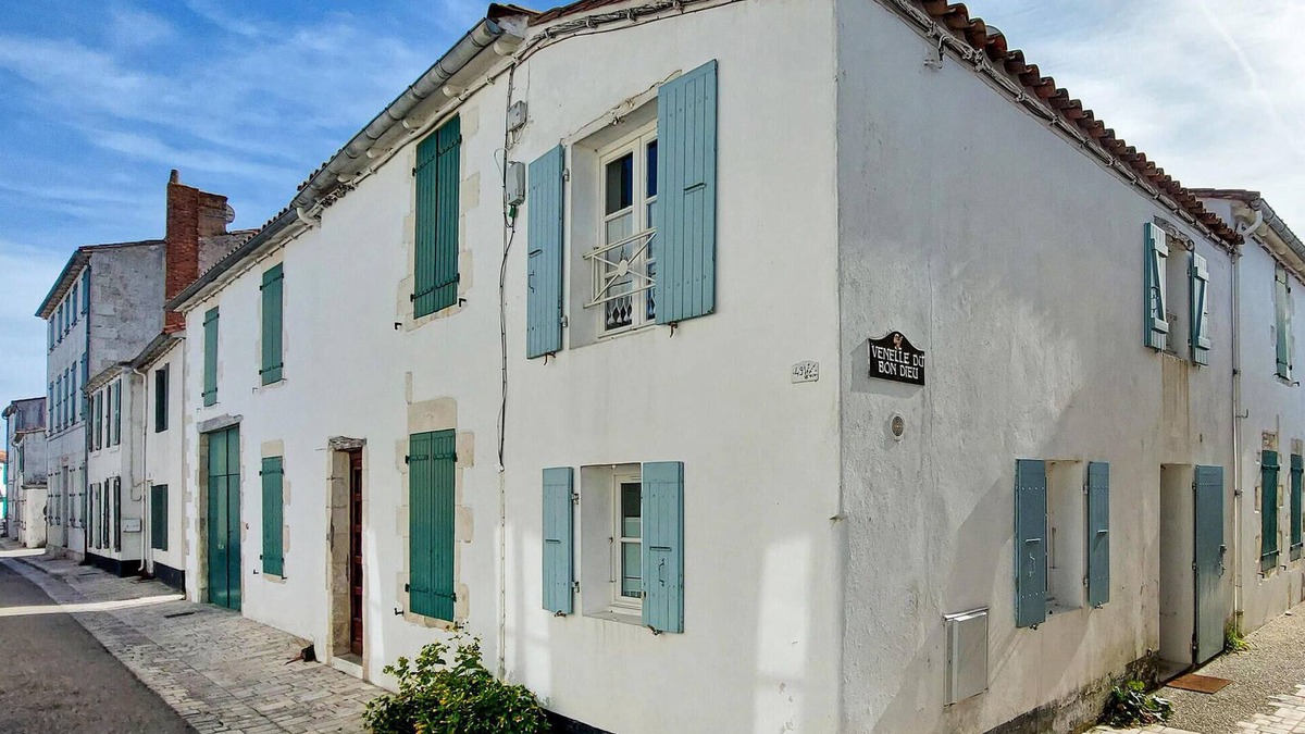Ars-en-Re House | 2 bedroom amazing home in Ars-en-Ré