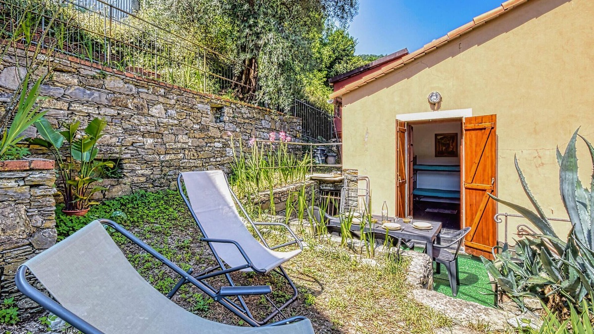 Uscio House | 2 bedroom amazing home in Uscio