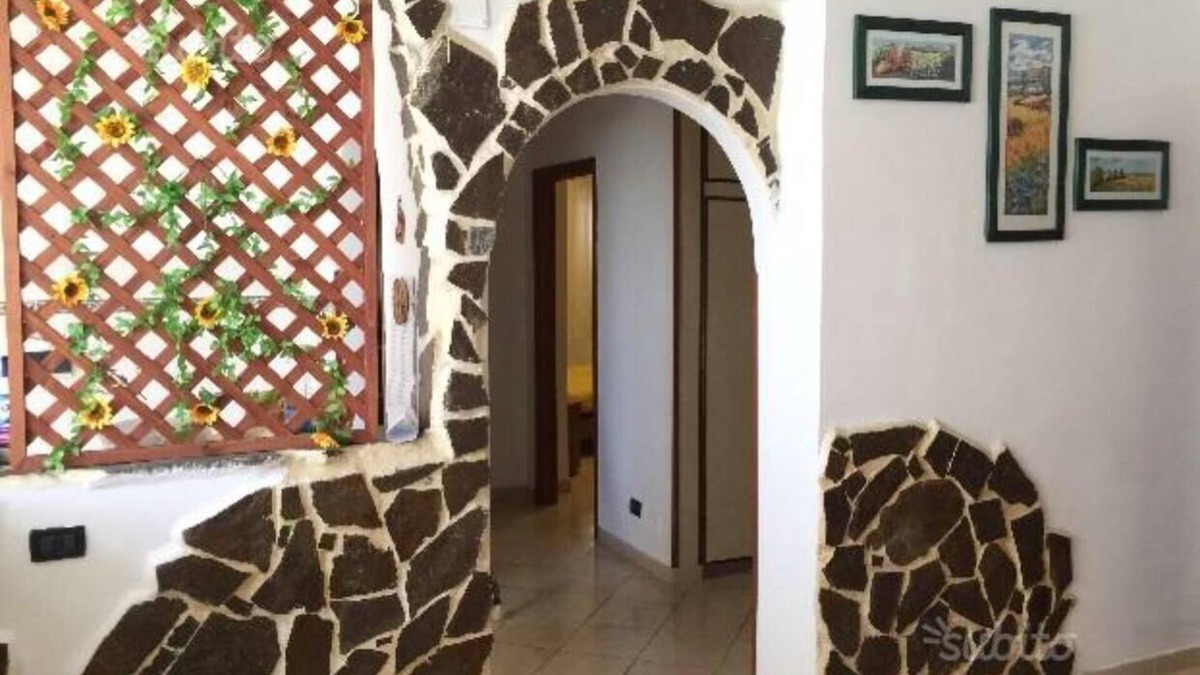 Reggio Calabria Apartment | 2 Bedroom Apartment in Reggio Calabria