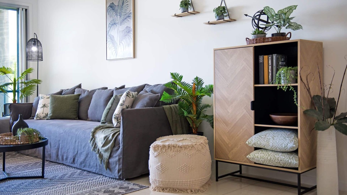 Airlie Beach Apartment | 2 Bedroom Apartment in the heart of Airlie Beach with beautiful water views.