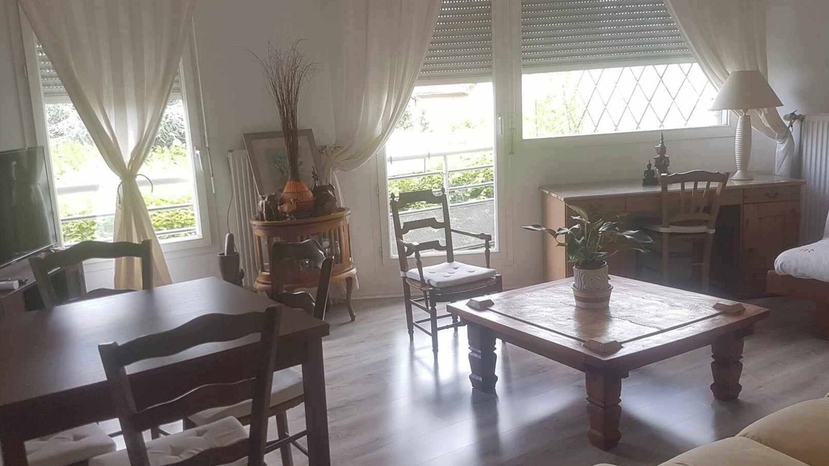 Champeval Apartment | 2 Bedroom Apartment in CrÃ©teil