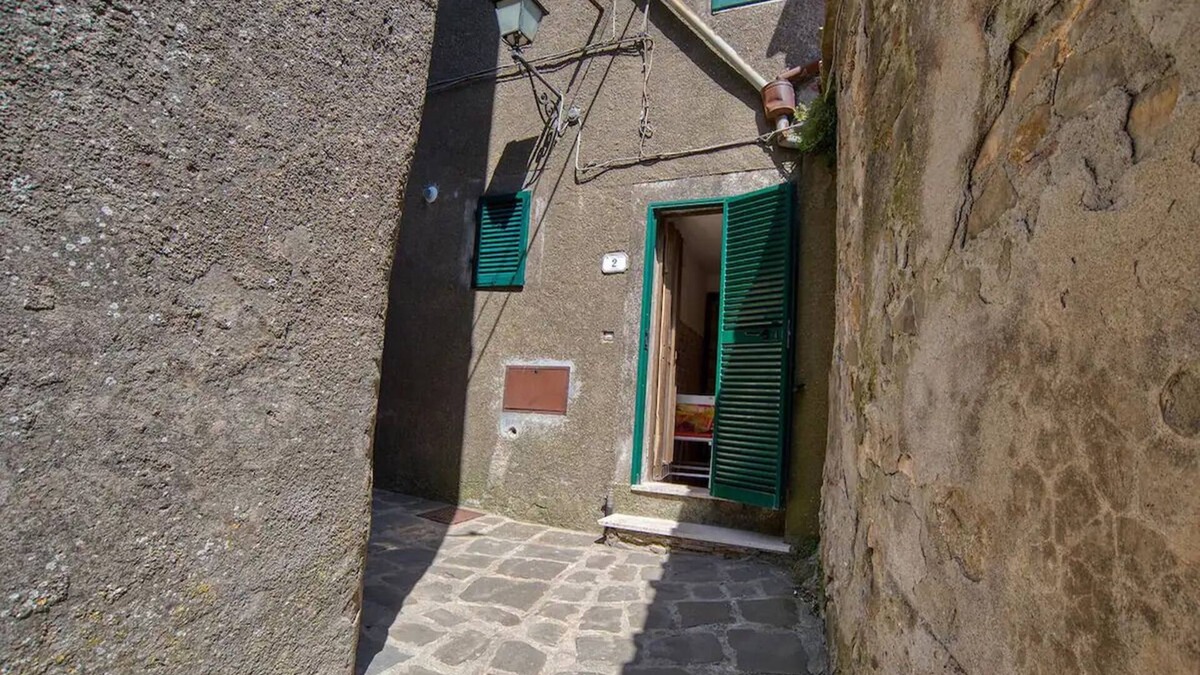 Montelaterone Apartment | 2 Bedroom Apartment in Arcidosso