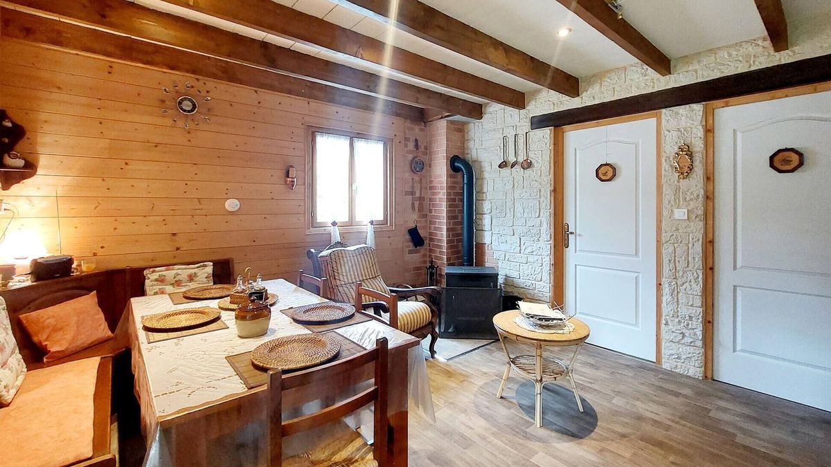 Le Menil House | 2 bedroom beautiful home in Le Ménil