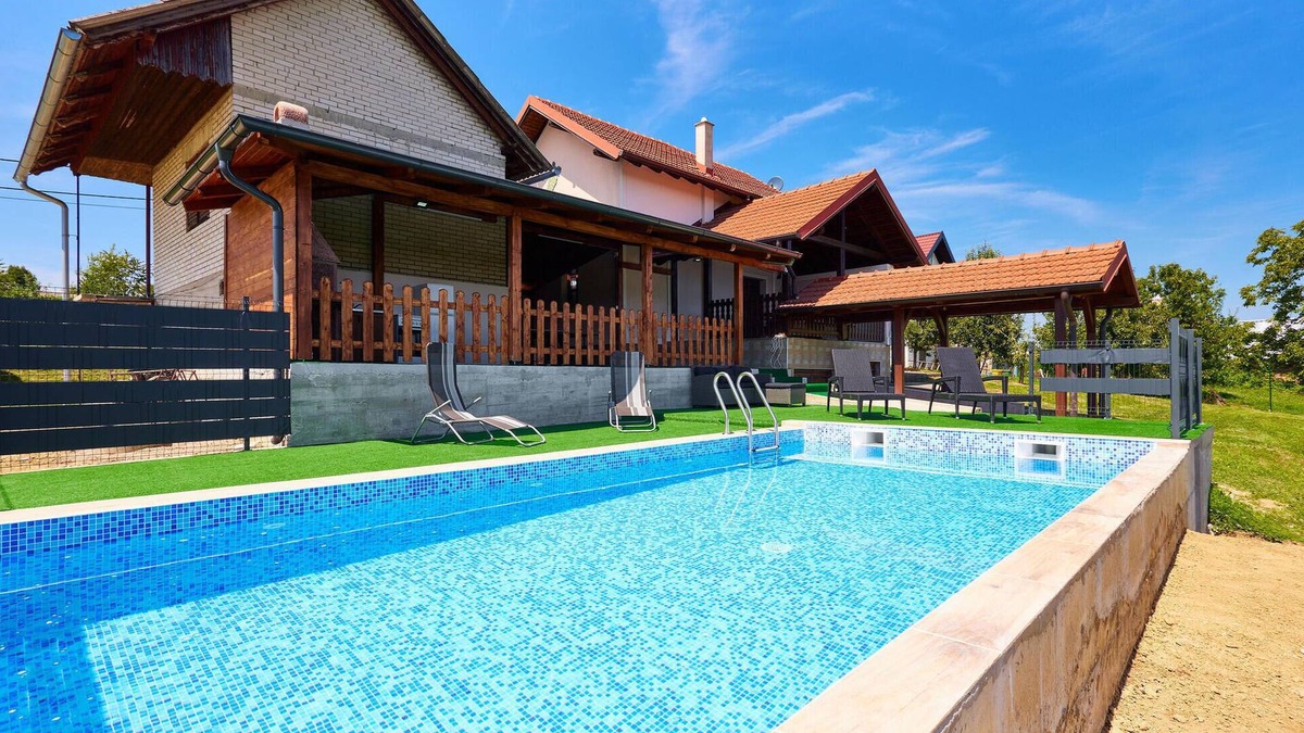 Klostar Ivanic House | 2 bedroom beautiful home in Beslinec