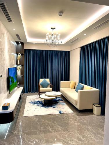 Lang Ha Apartment | 2 Bedroom BRAND NEW Luxury Apartment