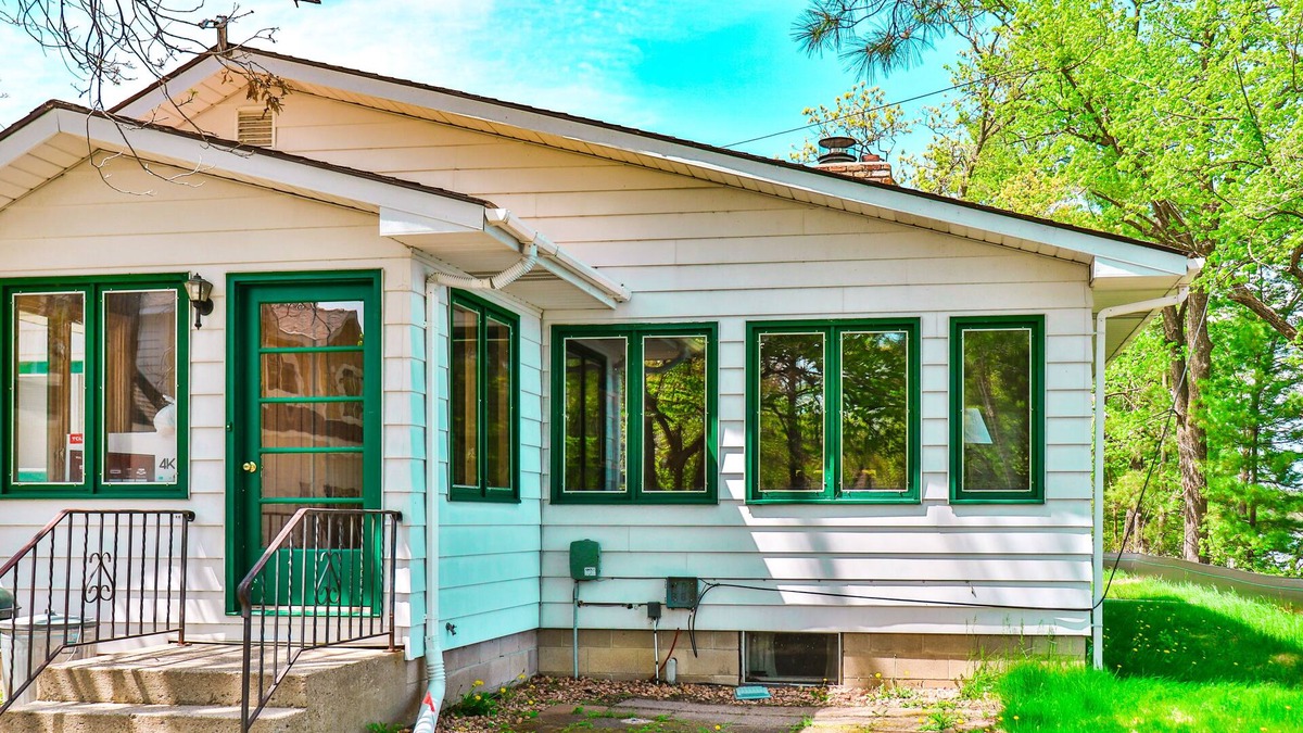 Nisswa House | 2 Bedroom Cabin on Lower Cullen