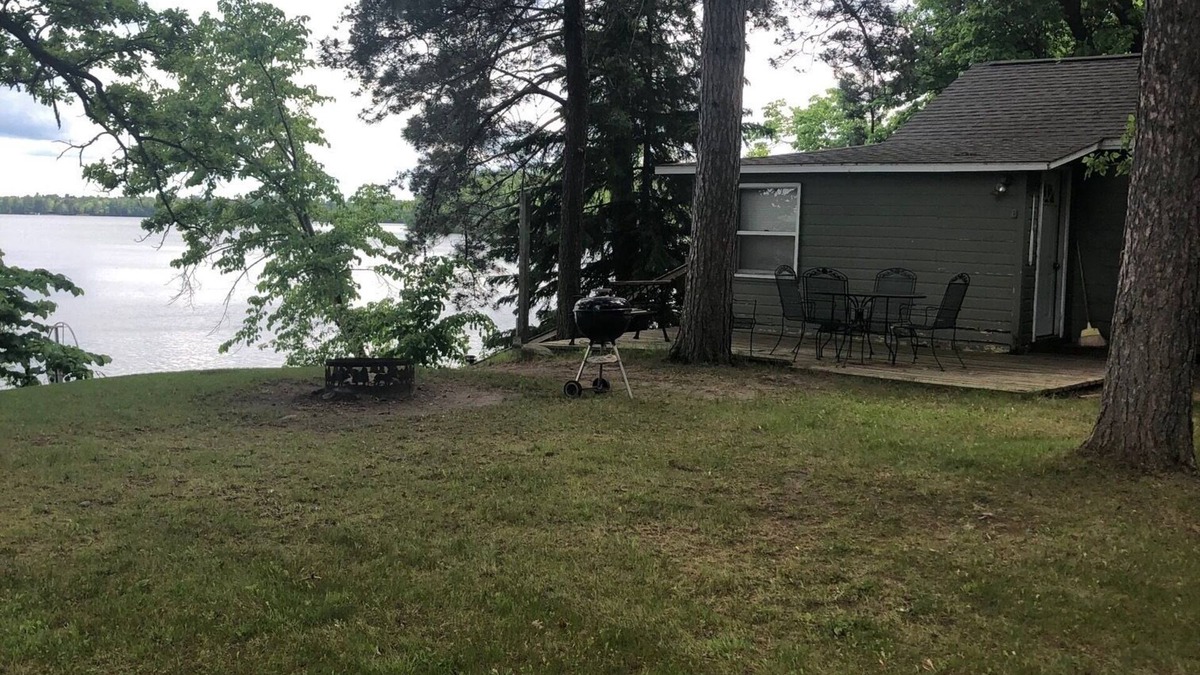 Hackensack Cabin | 2-Bedroom Cabin w/Dock on Pristine Fishing Lake – Perfect Summer Getaway! n