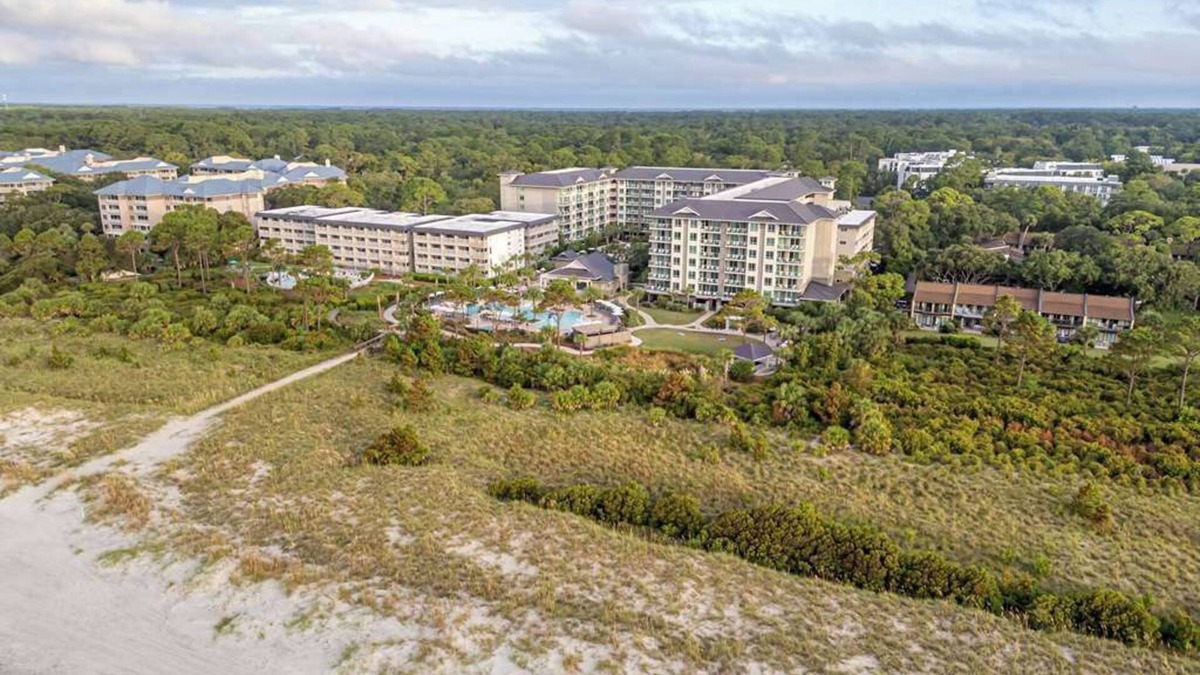 Hilton Head Island Condo | 2-bedroom condo in delightful Hilton Head Island with AC, WiFi, beach front