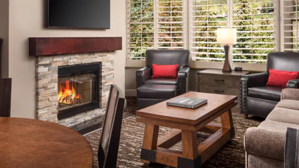 Highland Meadows Condo | 2 Bedroom Condo at Marriott Streamside Evergreen, Vail!