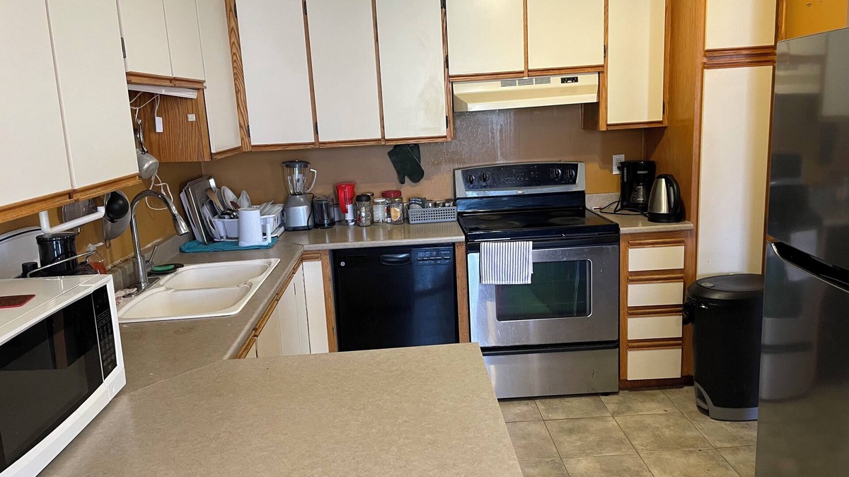 Pierrefonds-Roxboro Apartment | 2 bedroom condo in a family oriented neighbourhood