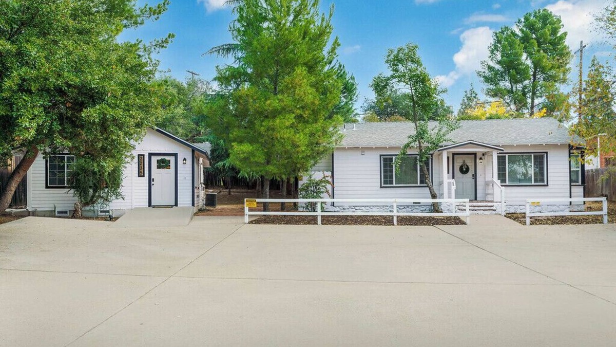 Alpine Cottage | 2-bedroom cottage just 7 minutes from Viejas Casino