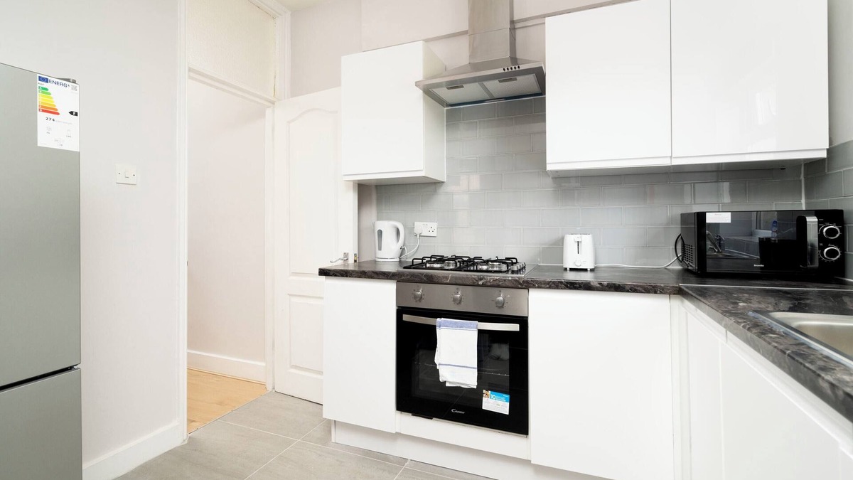 Northumberland Park Apartment | 2 bedroom flat near Tottenham Hotspur Stadium