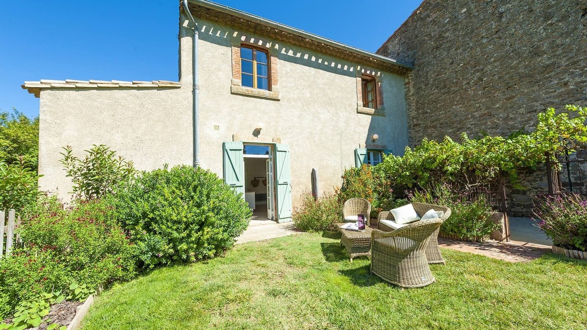 Capendu Cottage | 2 Bedroom Gite Near Carcassonne