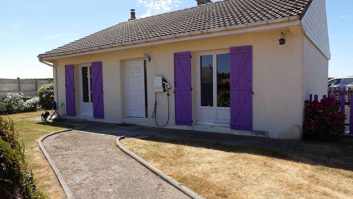 Saint-Aubin-sur-Mer House | 2 bedroom house with sea view, garden, car refill