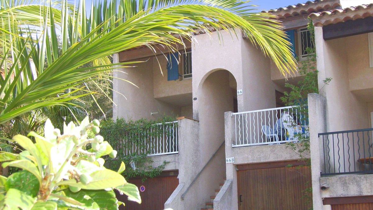 Gassin House | 2 bedroom house for 4 people. Inexpensive accommodation on the Gulf of Saint Tropez