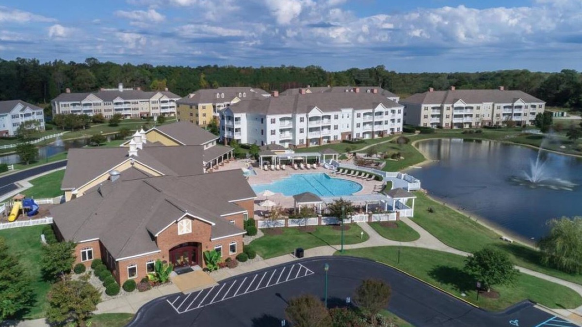 Williamsburg Hotel | 2 Bedroom Lockoff Suite in Beautiful Williamsburg VA.