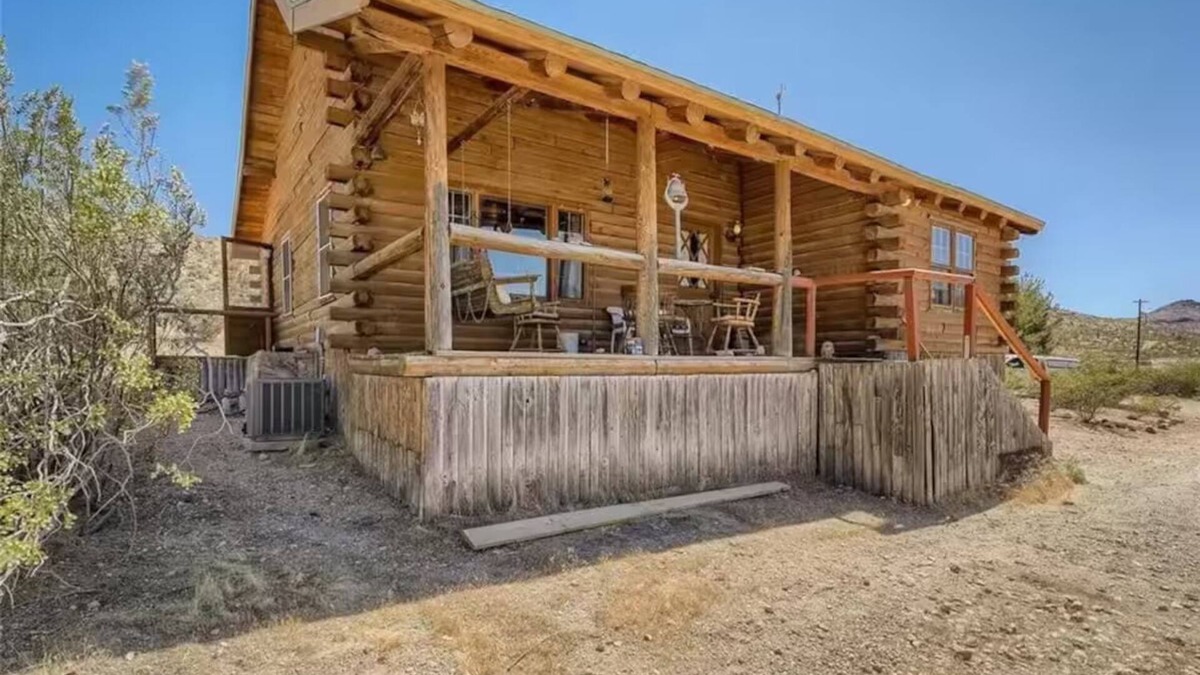 Goodsprings House | 2 Bedroom Log Home Near Las Vegas