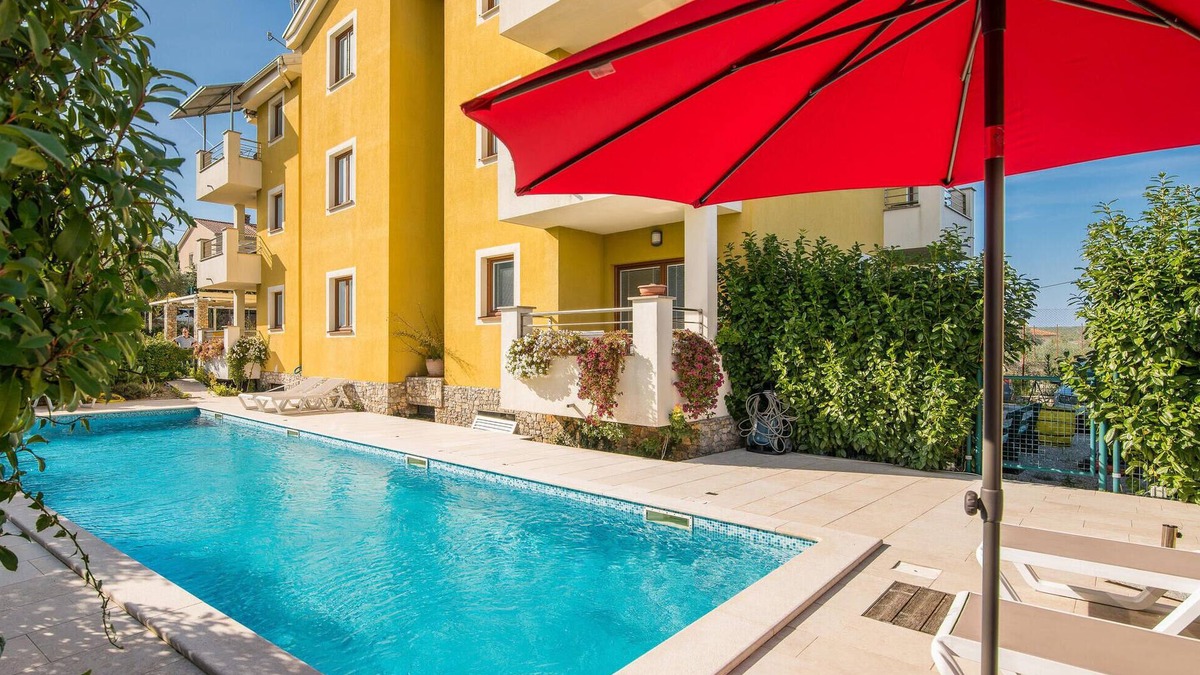 Salatic Apartment | 2 bedroom lovely apartment in Salatici