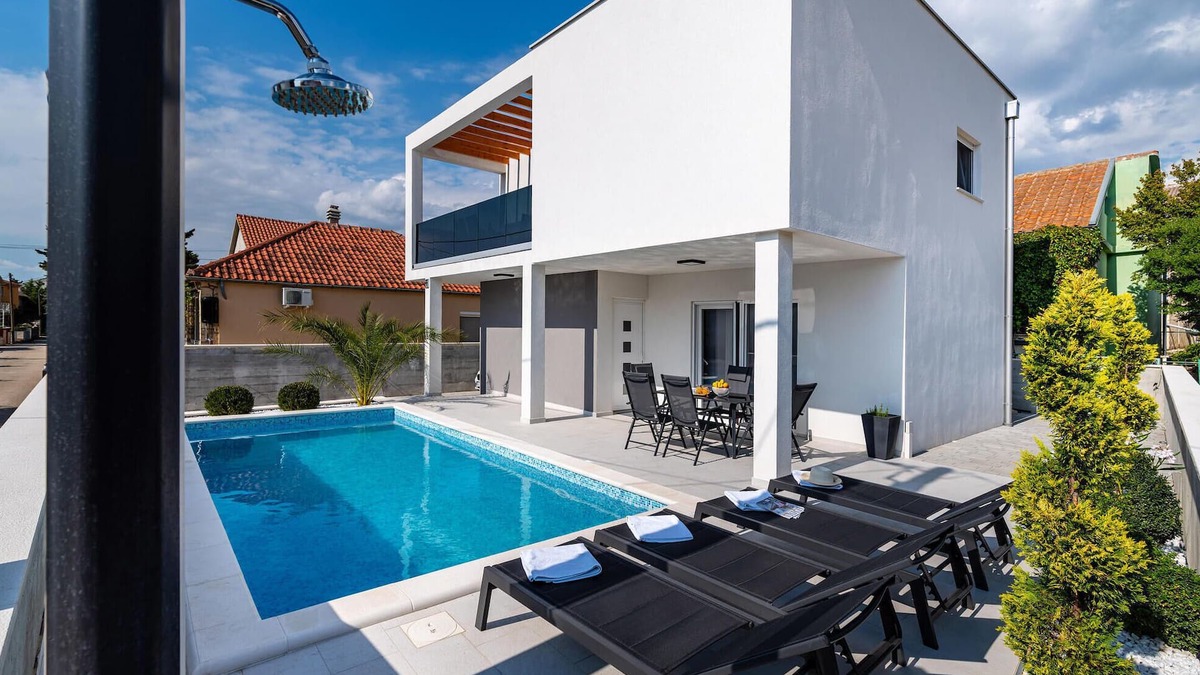 Gornji Karin Apartment | 2 bedroom lovely apartment in Obrovac