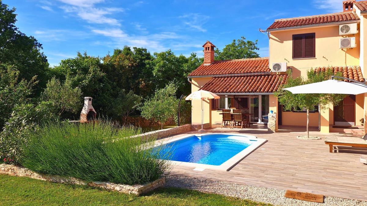 Filipana House | 2 bedroom lovely home in Marcana