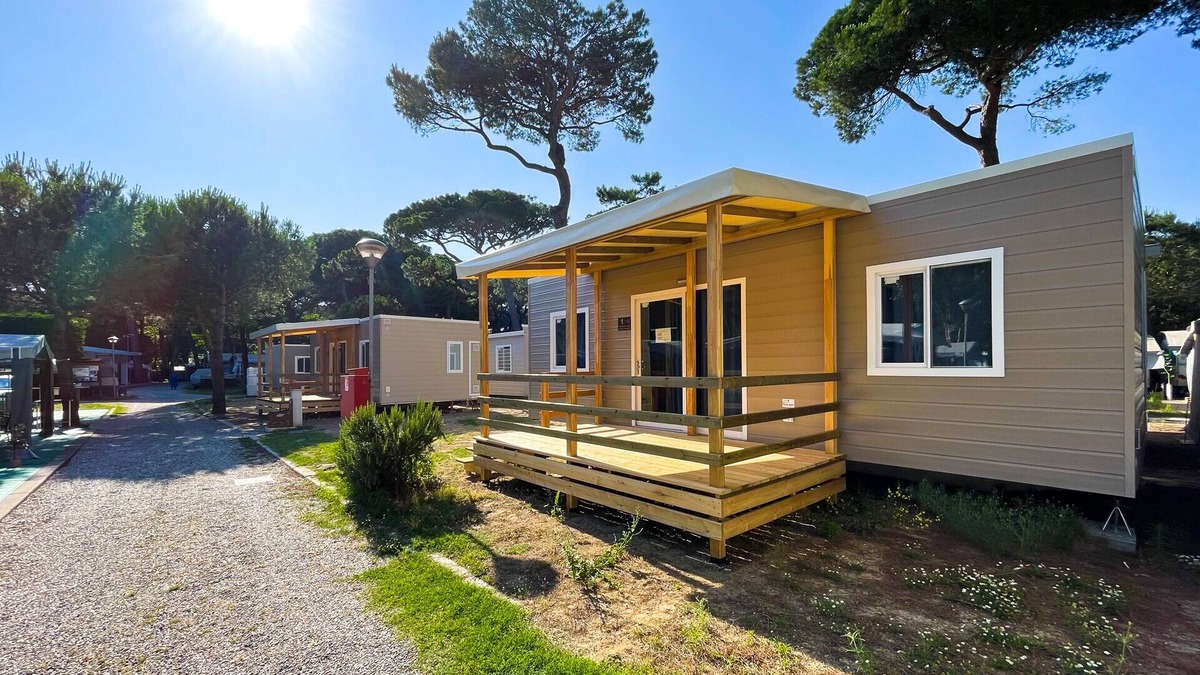 Marina di Ravenna House | 2 Bedroom Mobile Home Steps from the Sunny Adriatic Beach