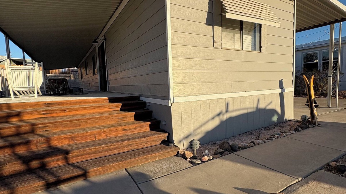 Havasu Lake House | 2-bedroom mobile home in enchanting Havasu Lake with WiFi, AC