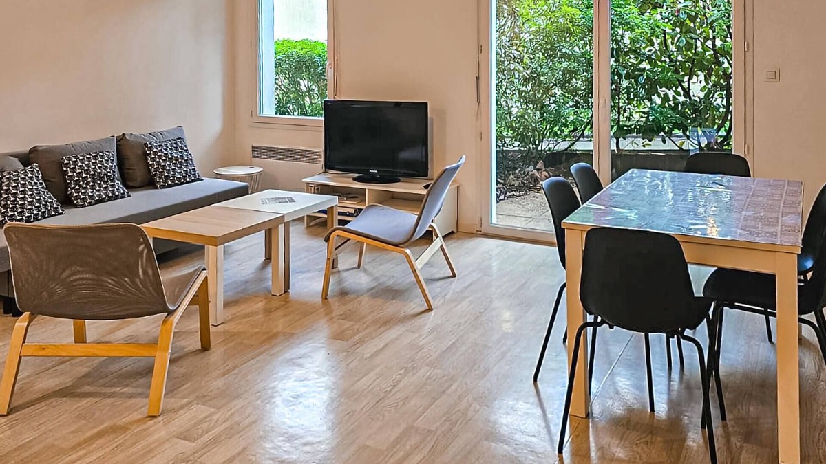 Le Pellerin Apartment | 2 bedroom nice apartment in Le Pellerin