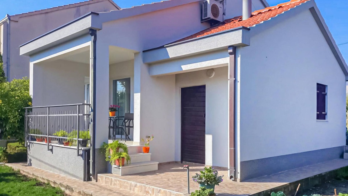 Kastel Novi House | 2 bedroom nice home in Kastel Novi